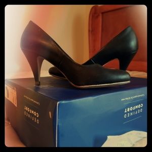 Womens pumps